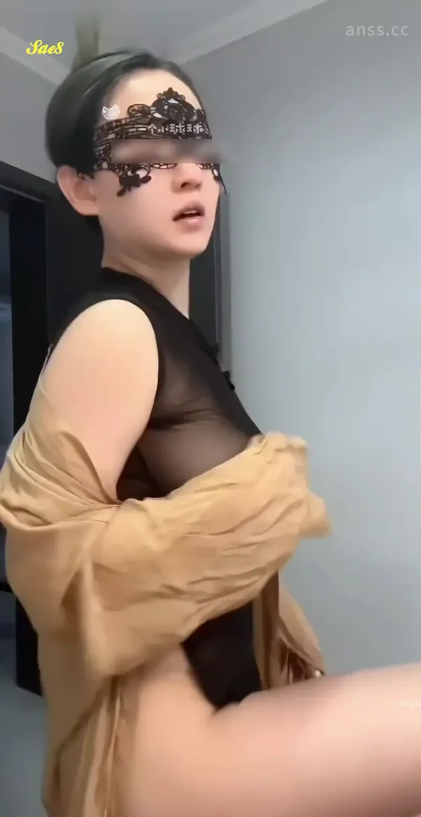 【高级会员专享】快手极品尤物巨乳美少妇一个小球球露点私拍6